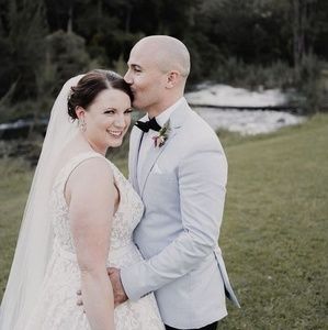 Meet your Posher, Lara